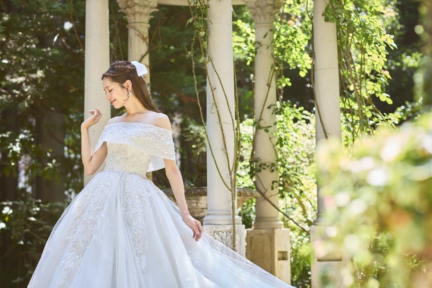 【ウエディング事業部】ドレスショップ＜VIVIAN brides＞より、オリジナルドレス『ROYAL VIVIAN』(ロイヤルヴィヴィアン) 2026年の新作をリリースいたしました！
